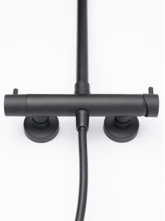 Душевая стойка AQUAme AQM8001MB со смесителем чёрный матовый